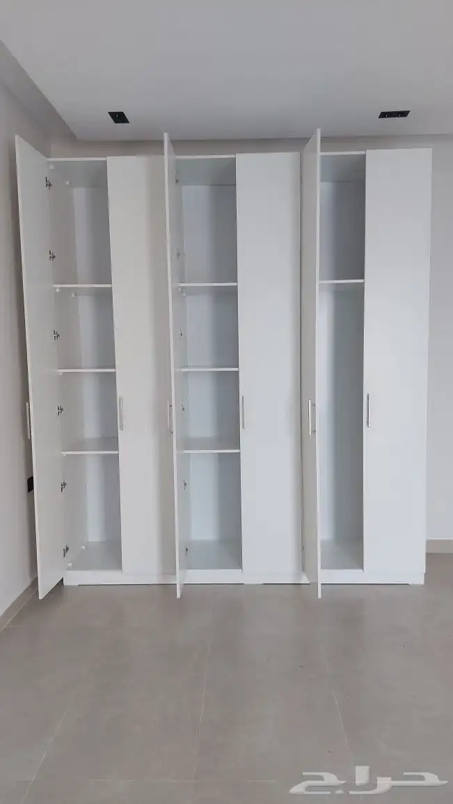 تفصيل وتنفيذ دواليب ملابس حسب الطلب مدن وكلاسيك 0