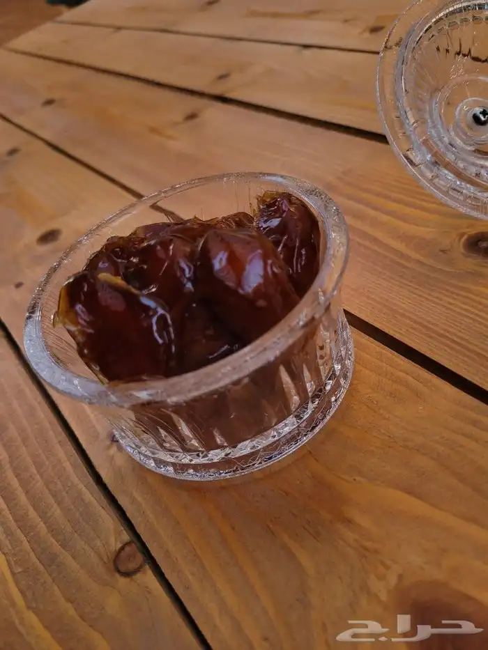 تمر خلاص فاخر 4