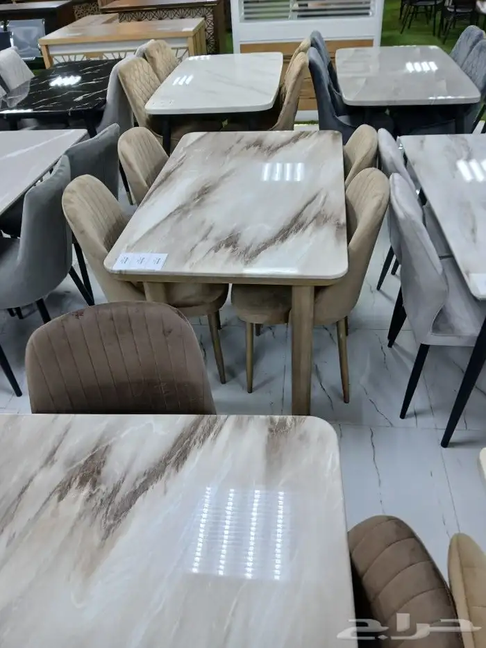 طاولات طعام 13