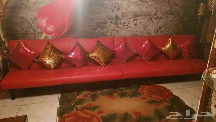 طقم كنب أحمر مكون من كنبين 2