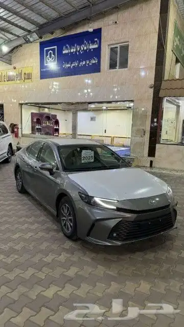 تويوتاوكامري LE وستاندر سعودي 2025 بنوك ومؤسسات وشركات 2