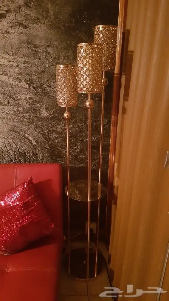 طقم كنب أحمر مكون من كنبين 4