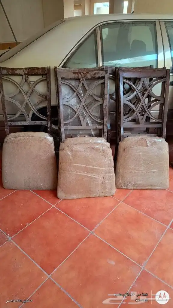 طاولة طعام من المطلق 1