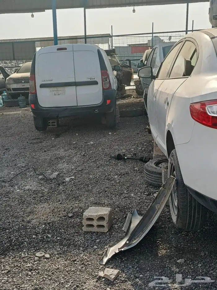 قطع غيار رينو تشليح مستعمل 4
