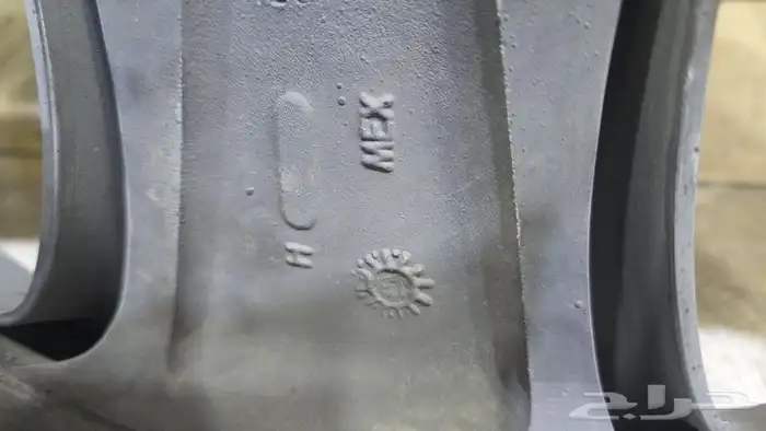 السلام عليكم يوجد لدينا جنوط دواج 2014 اصلي وكاله وفي صيني 1