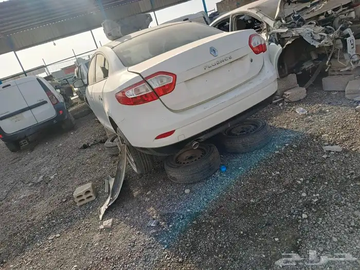 قطع غيار رينو تشليح مستعمل 2