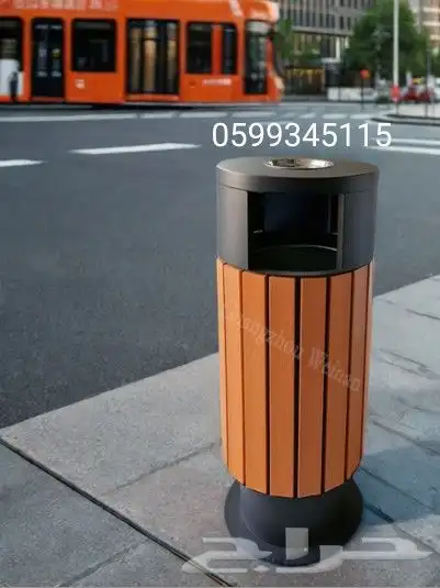 سلة المهملات المعدنية للاستخدام الخارجي سلة المهملات 0