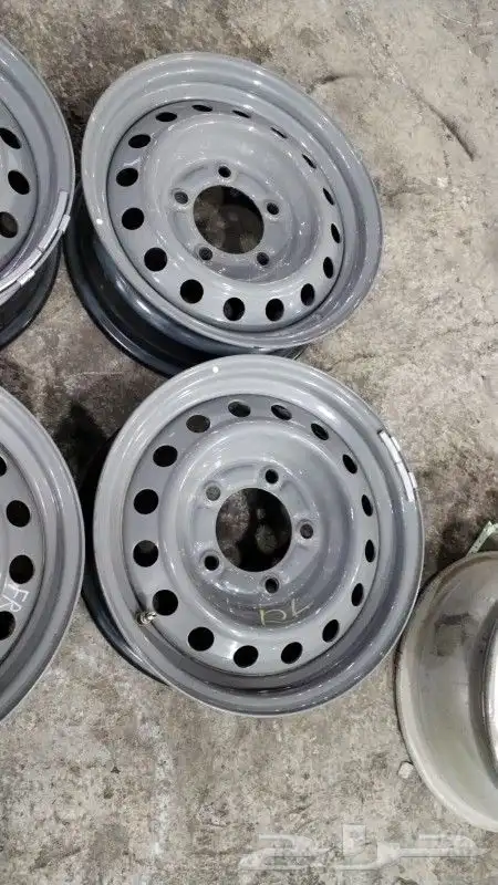 جنوط حديد جيب هلل جديد اصلي وكاله مقاس 16 5