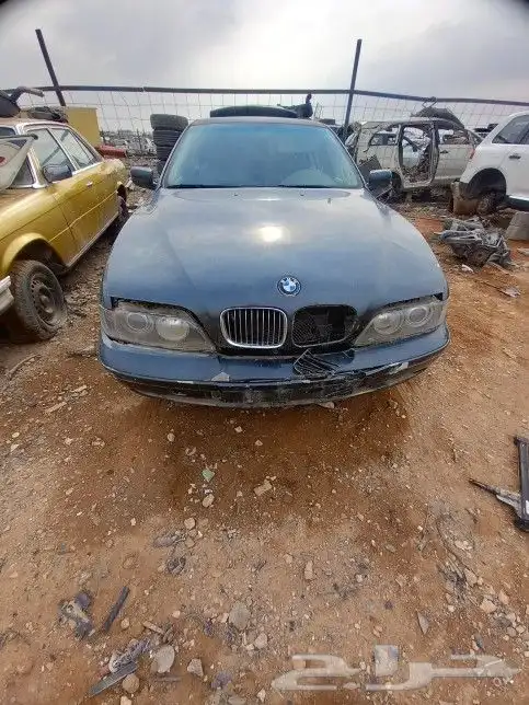 بي ام موديل 2002 لقطع وغيار تشليح الحائر 1