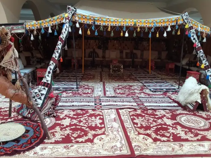 قهوجين وصبابين تأجير كراسي وطاولات 3