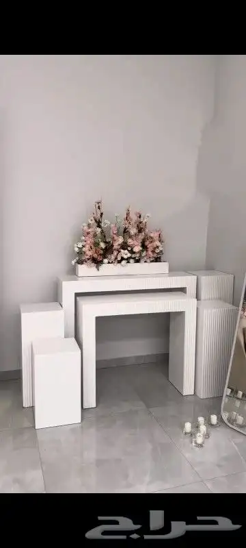 طاولات واستاندات جانبيه 1