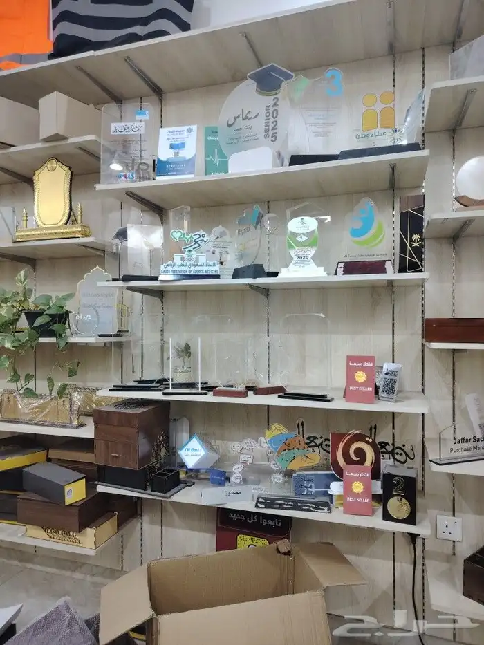 خطاط لوحات حروف بارزه وكلادينج وجميع المطبوعات 20