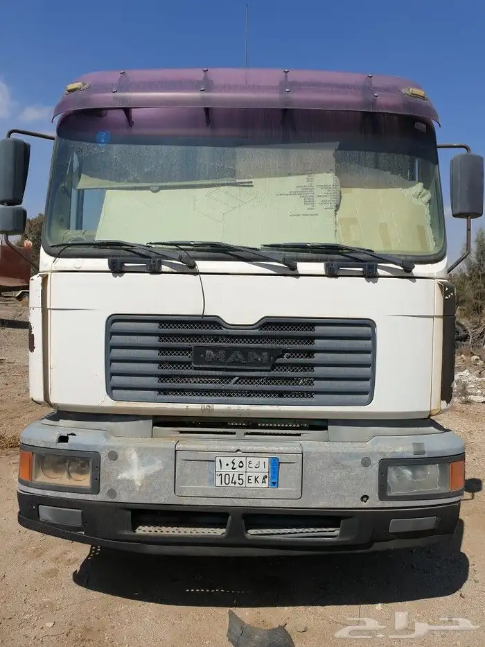 متوفر تريلات وقلابات mb1 4040 وقلابات البي وتريلاه مويه 1