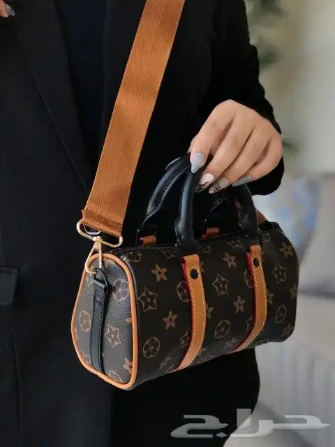 عرض 3شنط لفتره محدوده شامل التوصيل والشحن 12