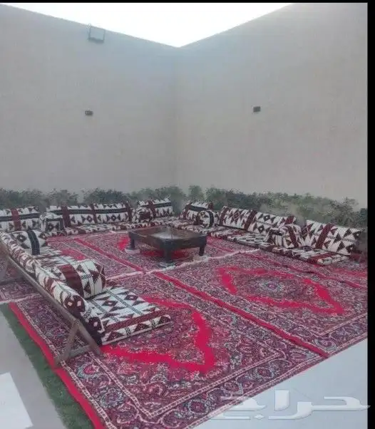 تاجير قهوجين وصبابين رجال ونساء كنب وكراسي طاولات ومضلات 5