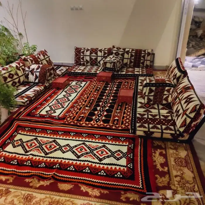 تاجير قهوجين وصبابين رجال ونساء كنب وكراسي طاولات ومضلات 6