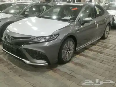 كامرى 2024 SE V6 رمادى (تيتانيوم) 2