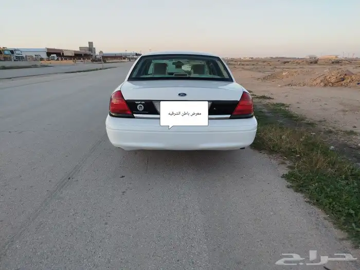 فورد فكتوريا 2012 1