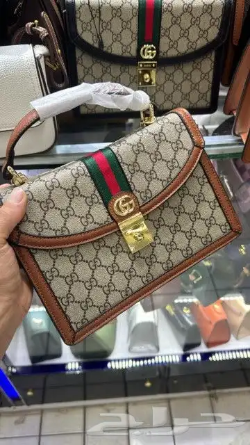 أرقى الشنط لعشاق الماركات وبسر منافس 11