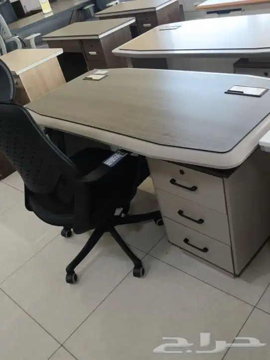 أثاث مكتبي عروض 3