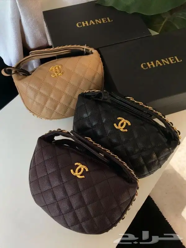 أرقى الشنط لعشاق الماركات وبسر منافس 38