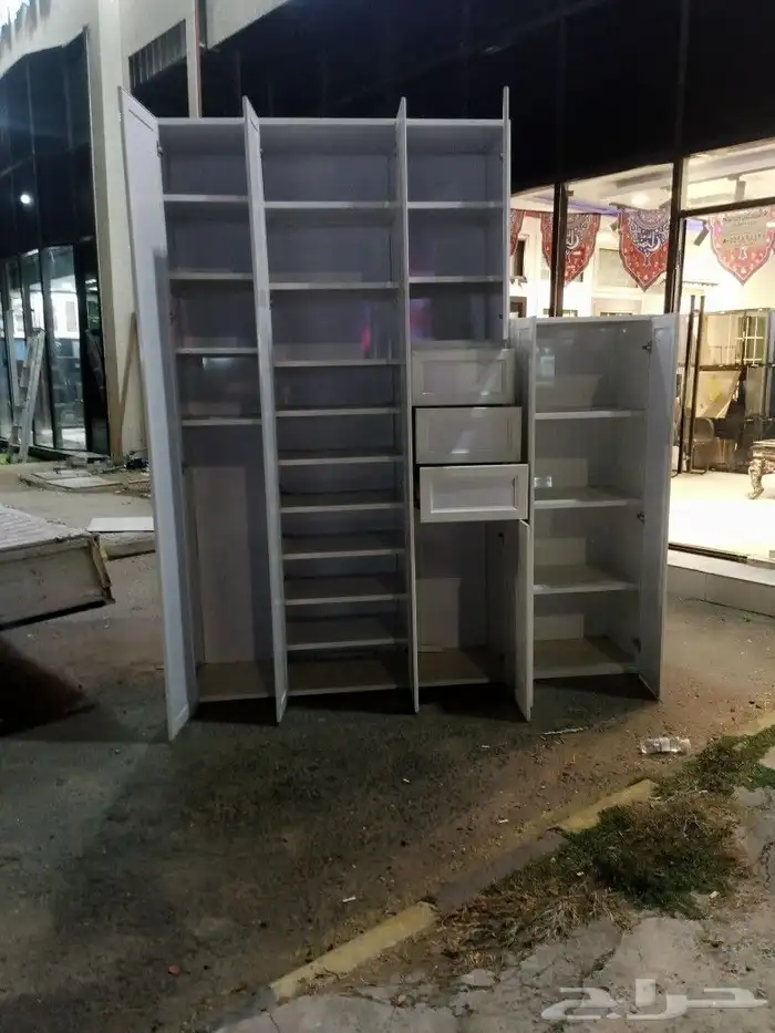 دولاب ملابس للبيع المنيؤم علا الضمان جديد شغل معرض 1