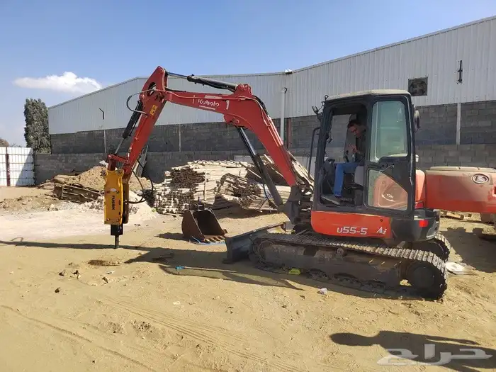 بوكلين صغير للايجار mini Excavator 2