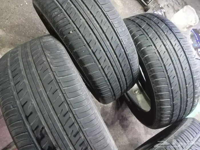 كفرات جيب لاندكروزر ولكسزدلوب يابني مقاس 21 50 275 1