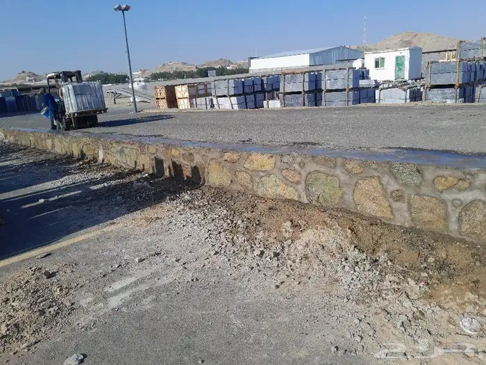 لايجار بوكلين ومعلم حجر بنيان وتخريم وتفتيت الصخور 7