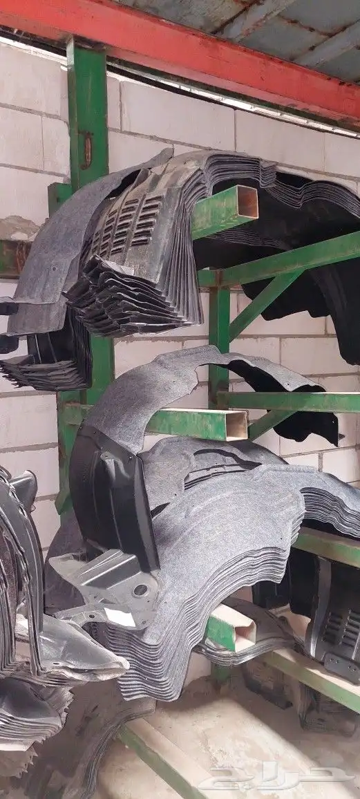 بطانة. متوفر بطانات لكزس 1