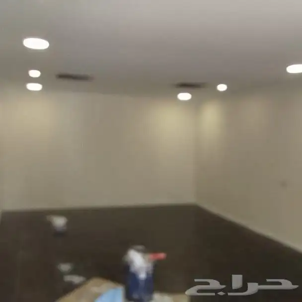 معلم اصباغ جميع منطقة الشرقيه بسعر المناسب اتصل 2