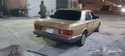 سياره مرسيدس ممتازه موديل 1988 1