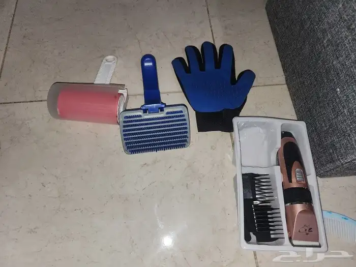 للبيع أغراض ومستلزمات القطط مستعملة 1