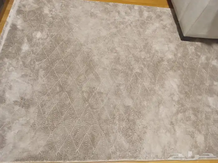 كنب امريكي مفرد طاوله استقبال. سجاد حرير رمادي1 5في 2 2