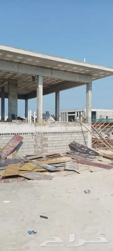 مقاول عام 1