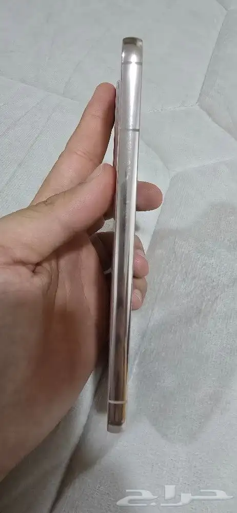 جلاكسي اس s22 بلس 256 جيجا لون مميز وردي ومافي منه كثير 4