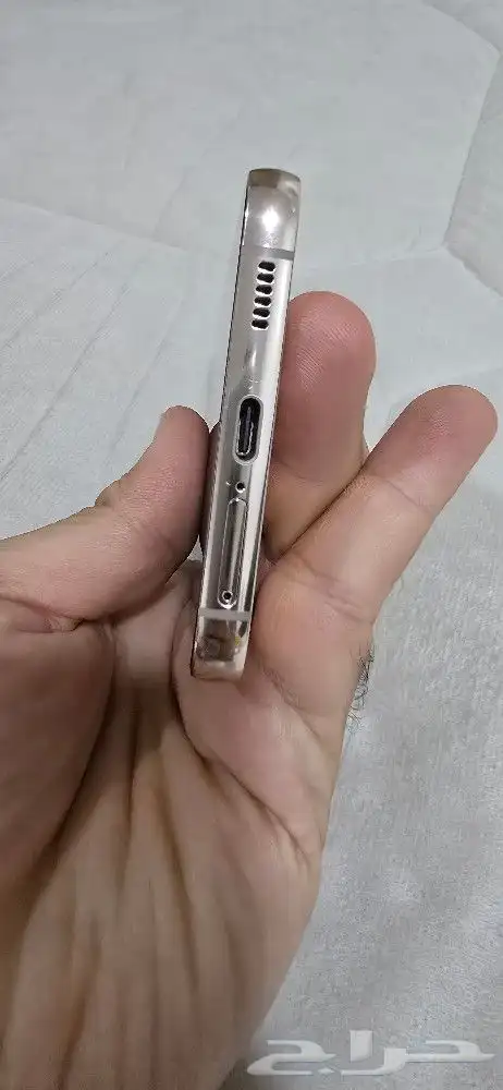 جلاكسي اس s22 بلس 256 جيجا لون مميز وردي ومافي منه كثير 3