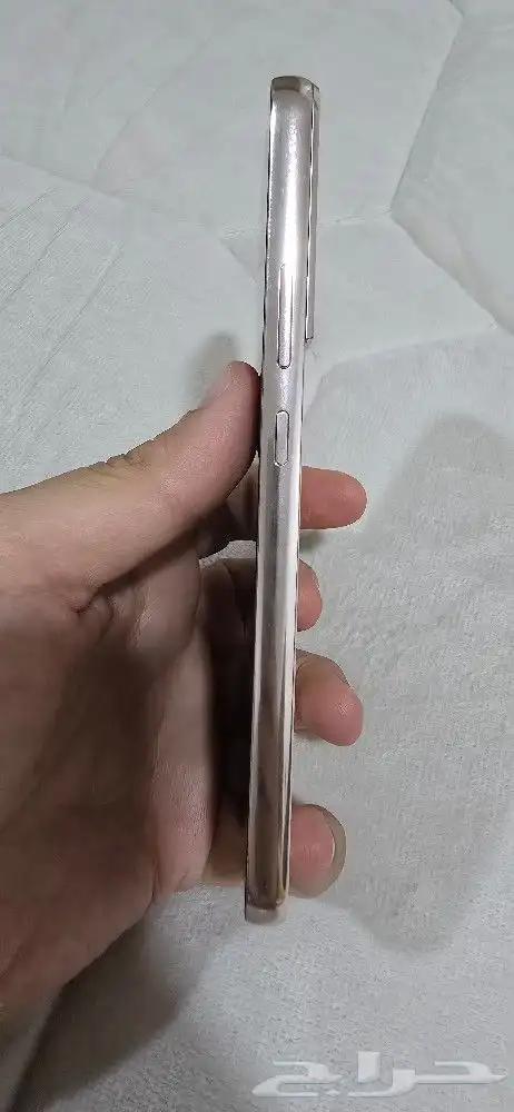 جلاكسي اس s22 بلس 256 جيجا لون مميز وردي ومافي منه كثير 6