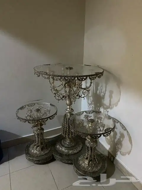 طاولة وشبكة و 0