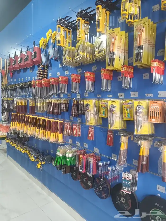 براغي ومسامير وملتزمات نجاره 1