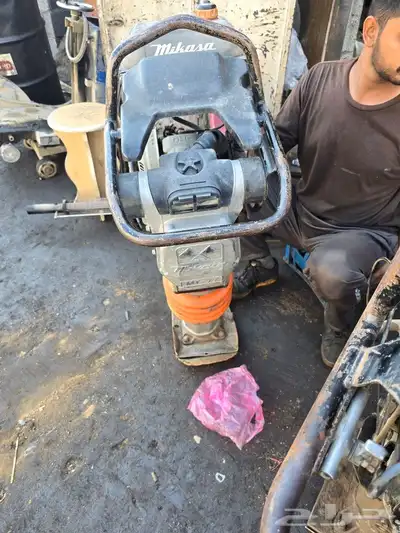 نطاطة جمبر و منشار اسفلت للبيع مستعجل 0