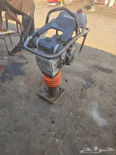 نطاطة جمبر و منشار اسفلت للبيع مستعجل 2
