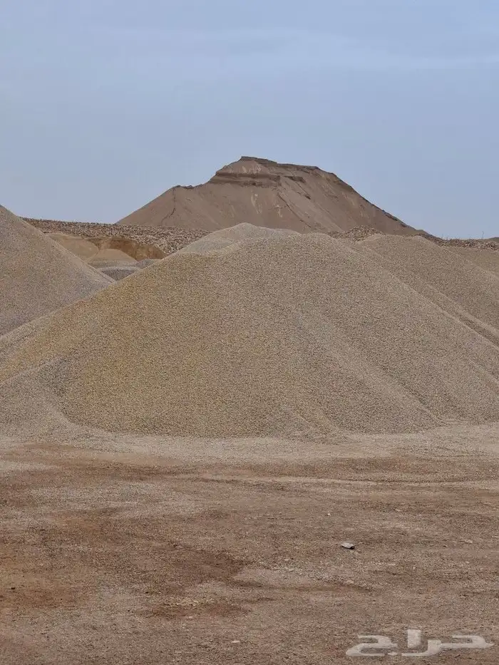 بحص ابيض ورمل ابيض وبطحا ورمل للياسه واسفلت 3