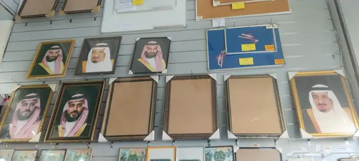 لوحات مواقف السيارات صور الملوك باورديز شخصيه لوحات اعلانيه 1