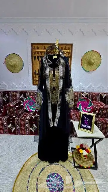 وفرت جميع انواع الفساتين الملكية 10