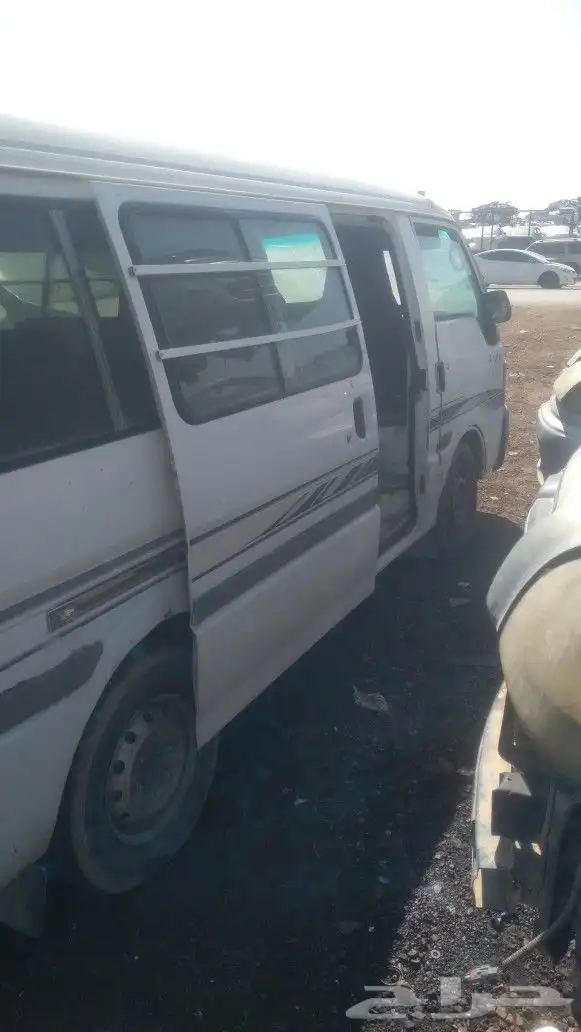 باص ماذدا للبيع قطع غيار 1