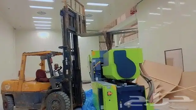رافعات شوكية وجي سي بي للإيجار الشهري واليومي 4