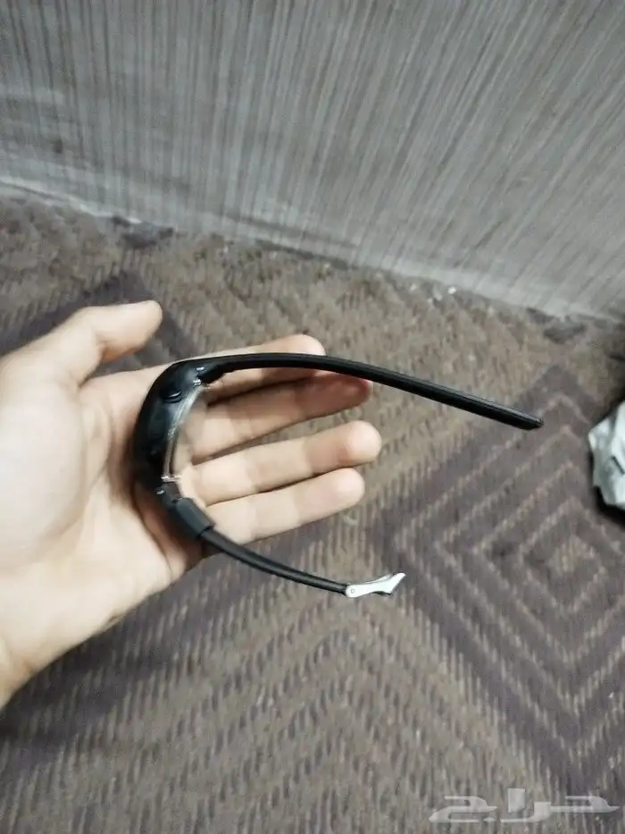 ساعه جديده مع كرتونها لم تستخدم ابدا 3
