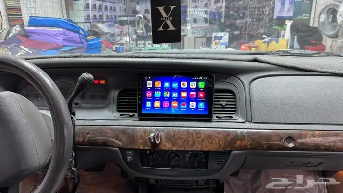 شاشه مقاس 9 انش علا فورد فكتوريا 2011 2