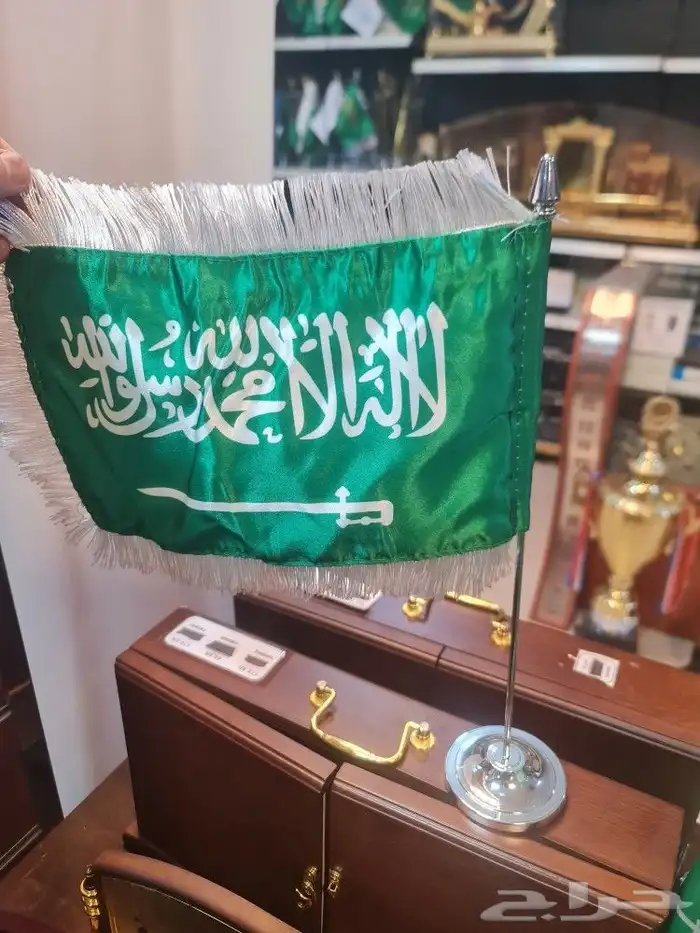 طباعة وتركيب اعلام 3